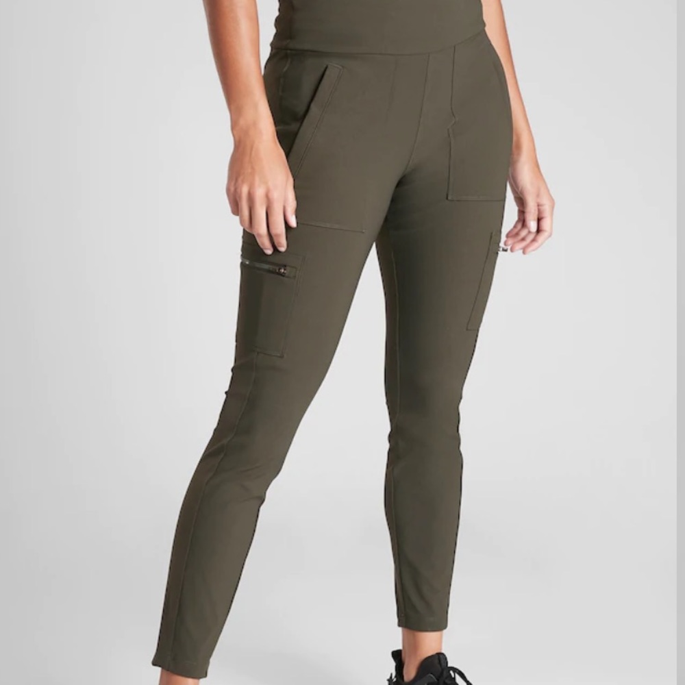 Athlete Cargo pants